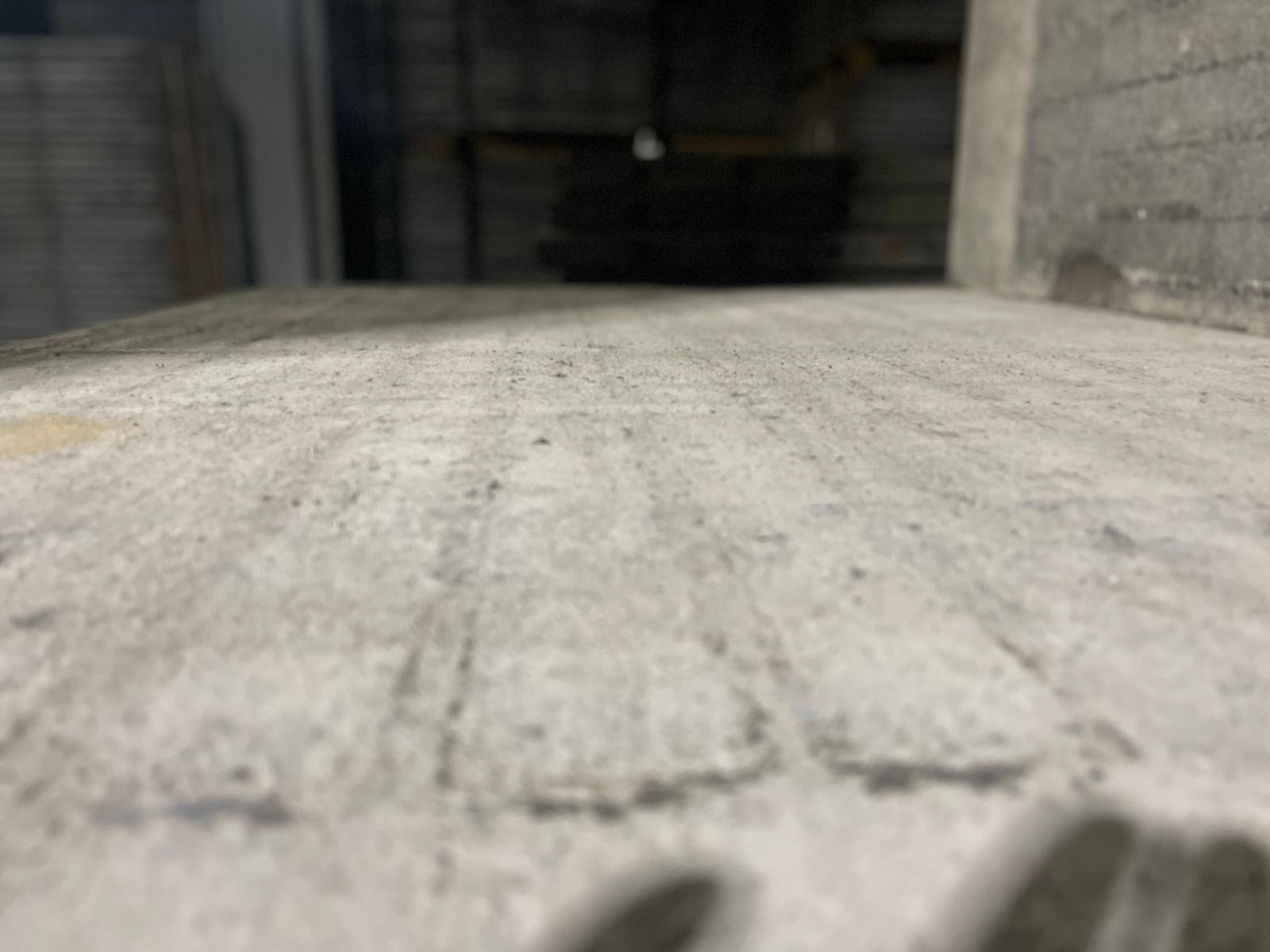 De Sterkste Staal Versterkte steenschotten tot nu toe  140x100x7