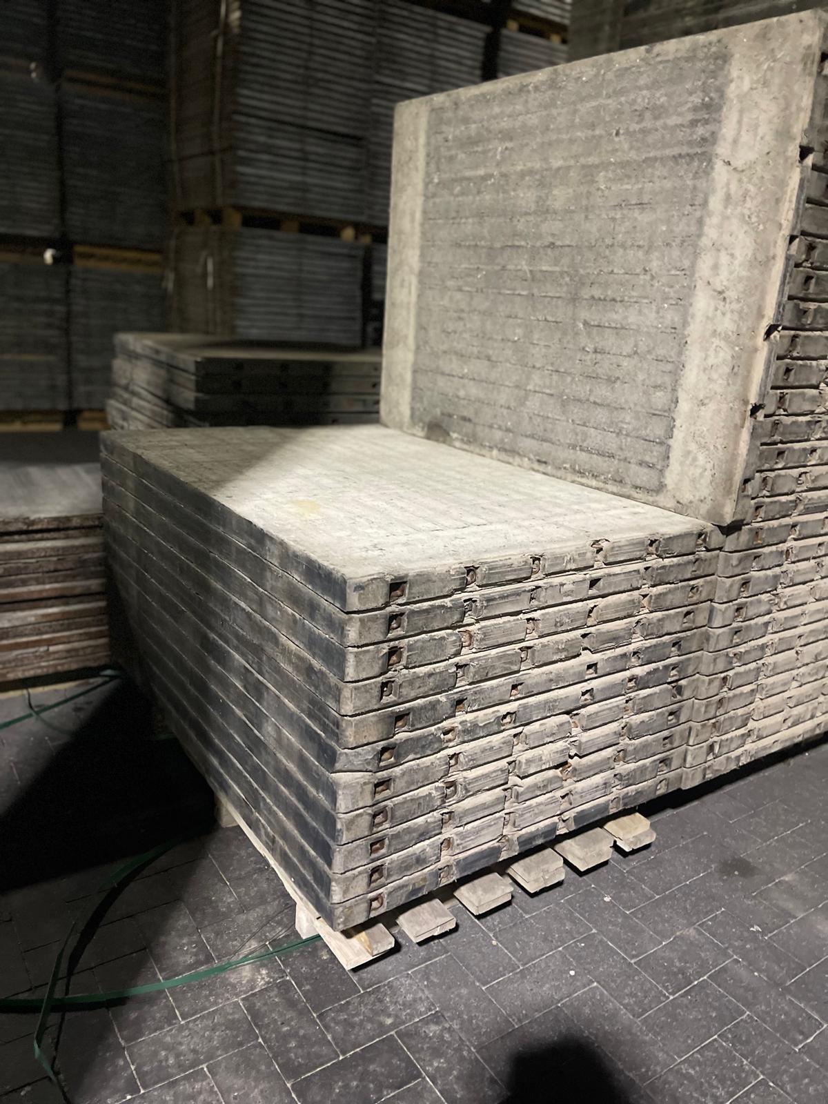De dikste Staal Versterkte steenschotten tot nu toe  140x100x7
