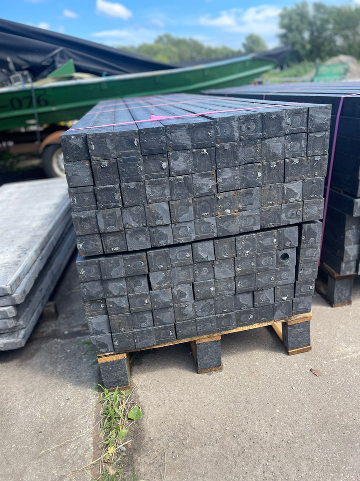 Staal versterkte Kunststof Palen 7x7x260