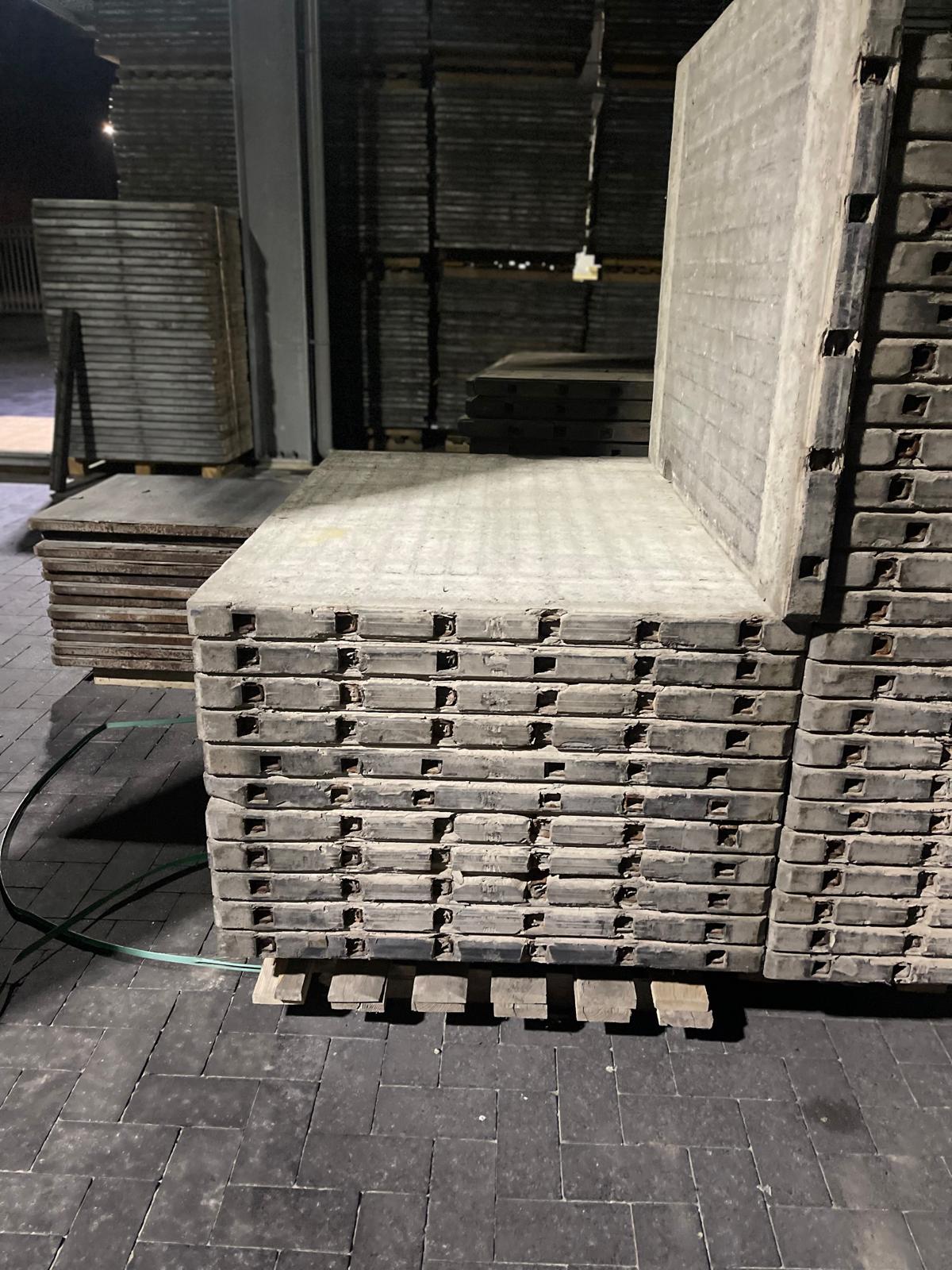 Donkeren Staal Versterkte steenschotten 140x100x7